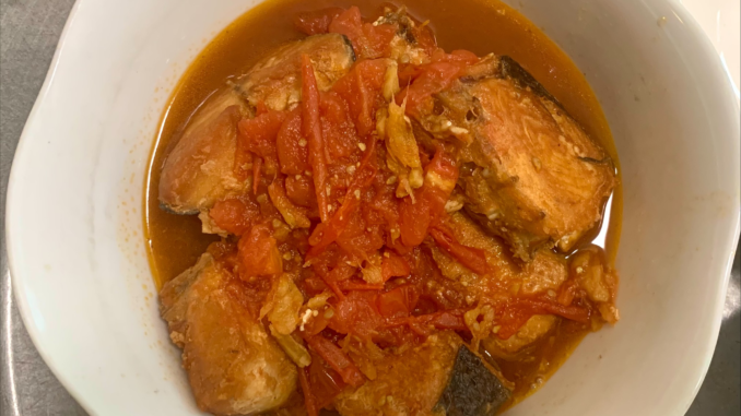 cá thu kho cà chua